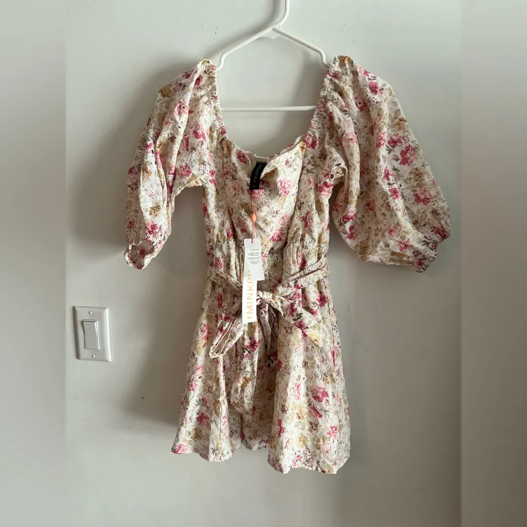 MINKPINK Cecile Mini Dress Size XS NWT Puff Sleeve Floral Eyelet - Image 10