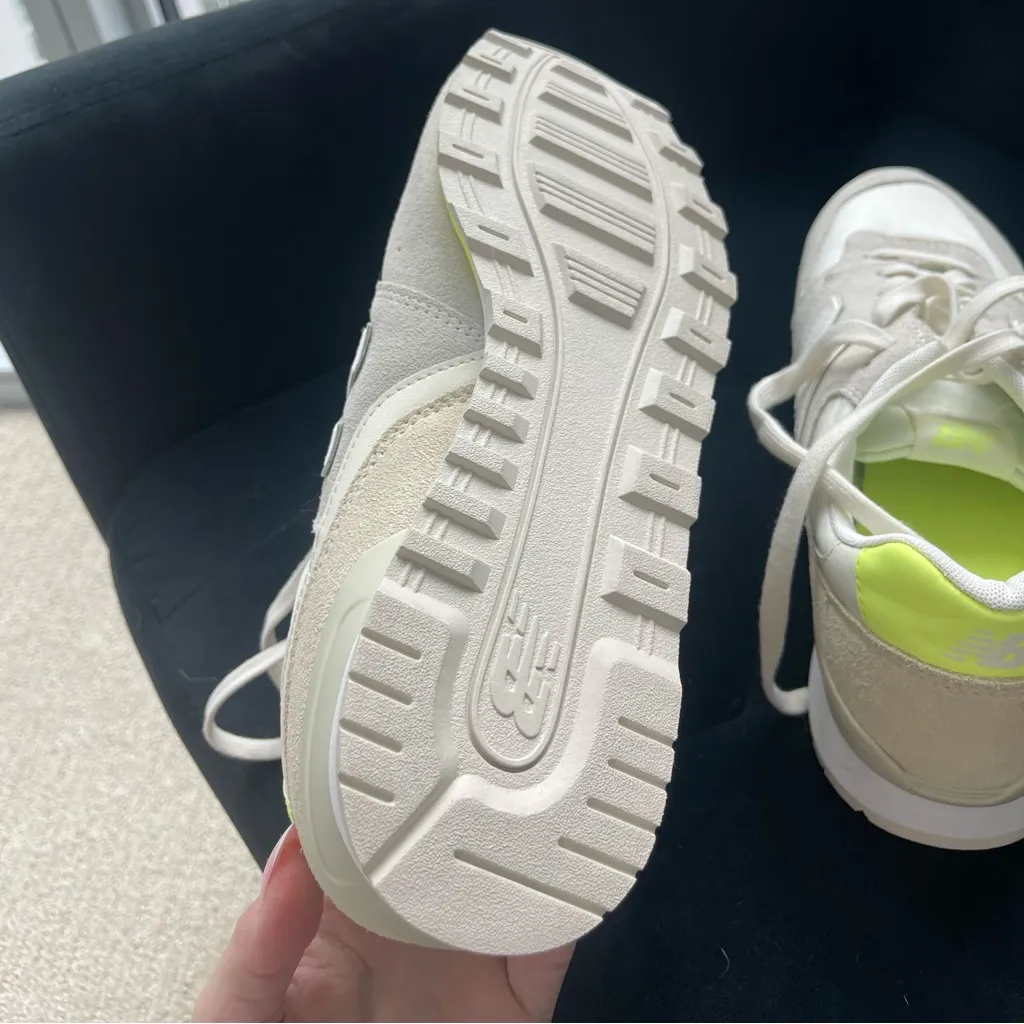 NWOT NEW BALANCE 696 CLASSIC YELLOW GREY  SUEDE SNEAKERS US WOMEN 8.5 - Image 6