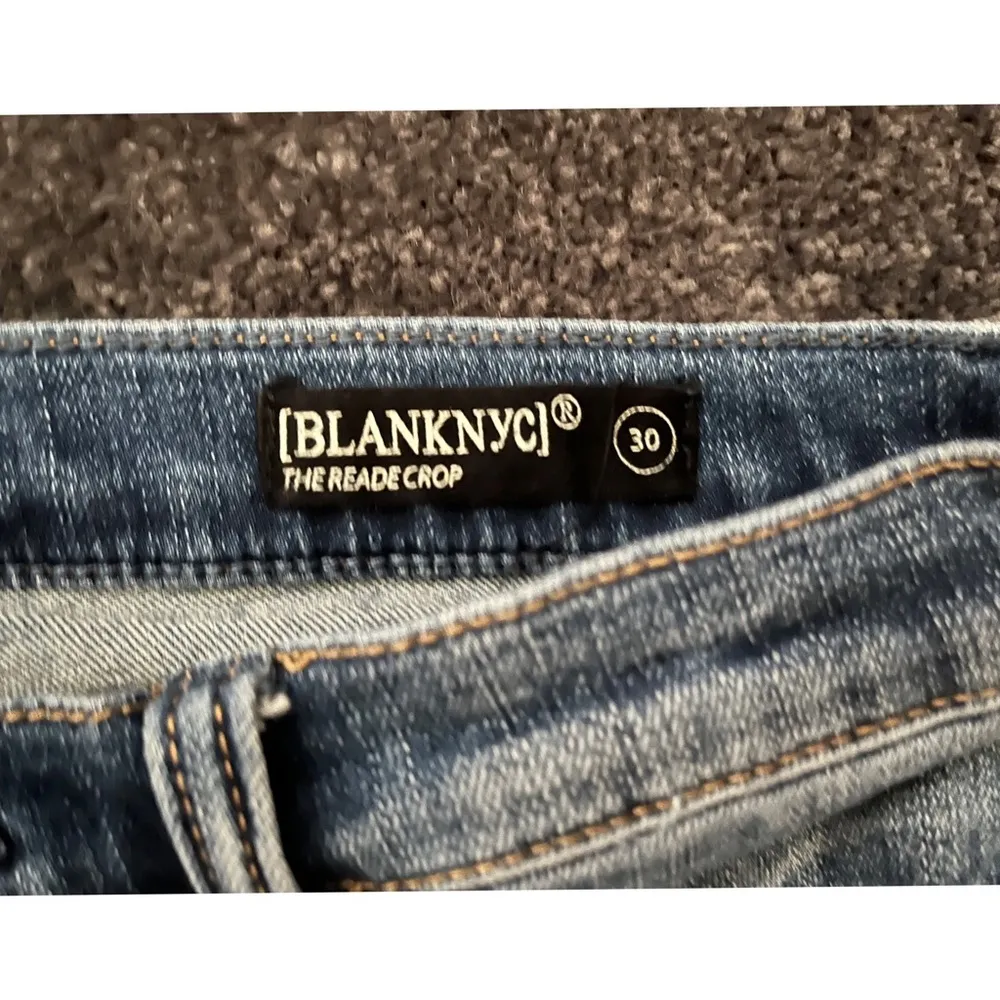 BlankNYC Women’s The Reade Crop Skinny Jeans Washed Blue - Image 3