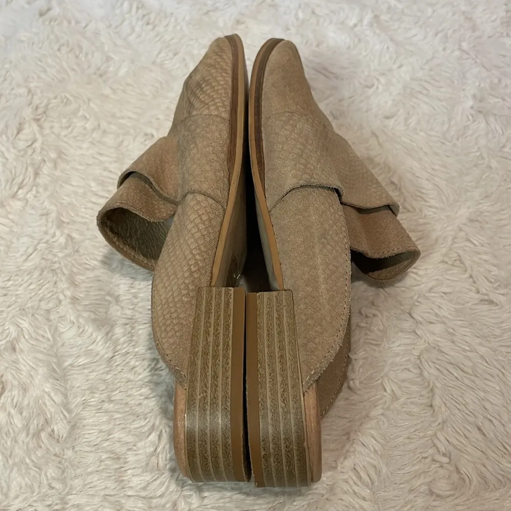 Free People- “At Ease” Loafer Mule Beige Slip On Casual Minimalist- Size 37/ 6.5 - Image 5