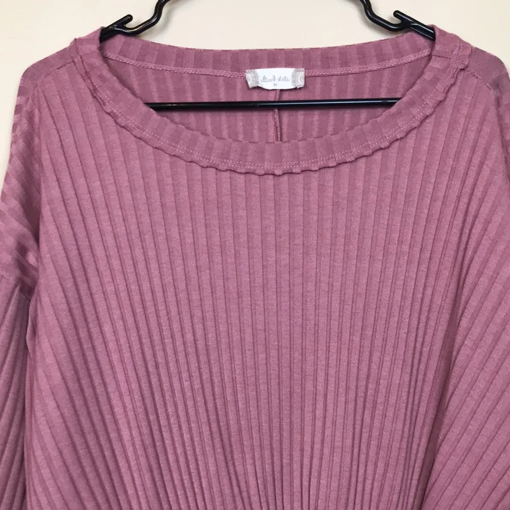 Altar’d State Women’s Knit Ribbed Pink Elasticized Pleated Hem Long Sleeve Shirt - Image 2