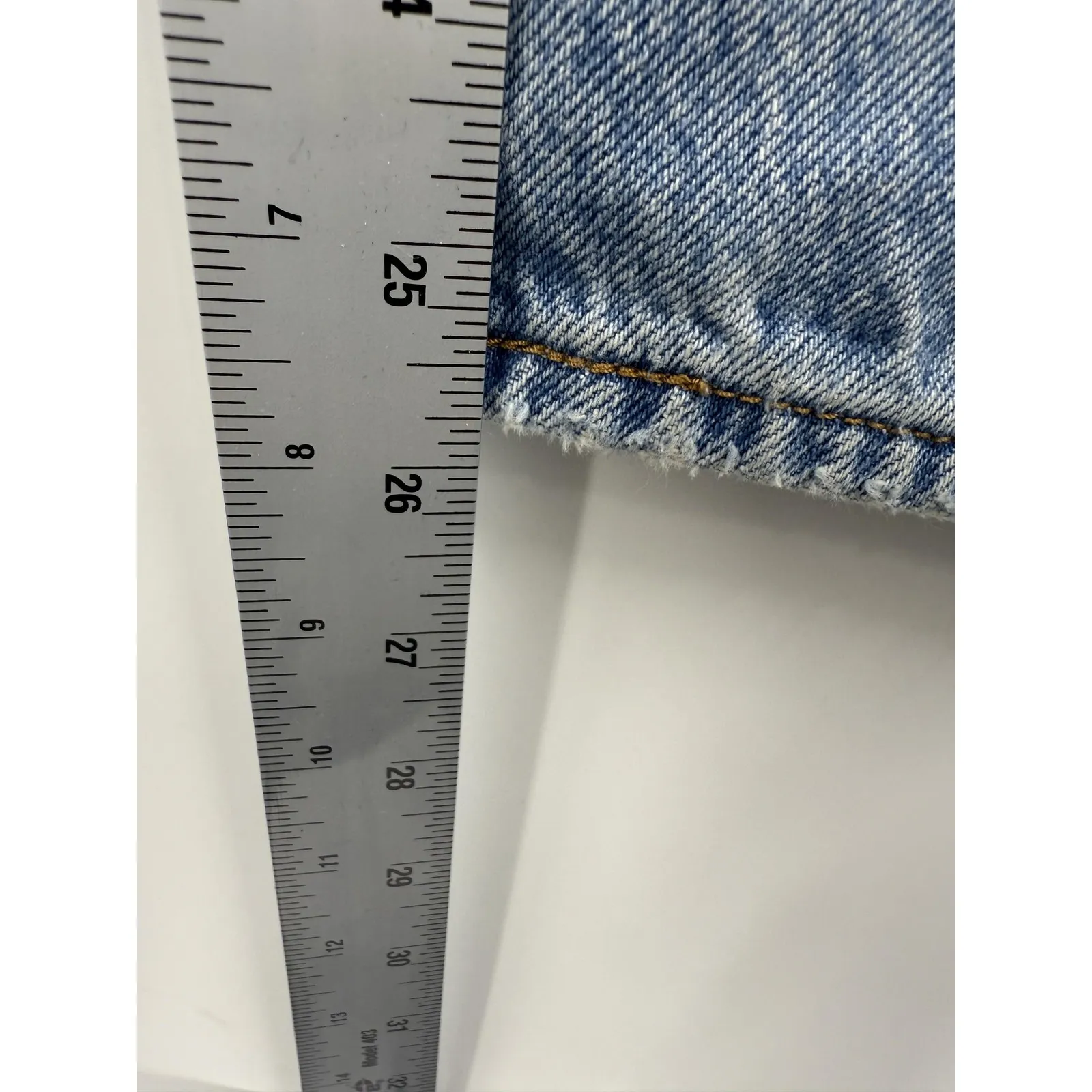 Levi's Jeans Womens 26 Light Wash Wedgie Fit High‎ Rise Distressed Ripped Denim - Image 13