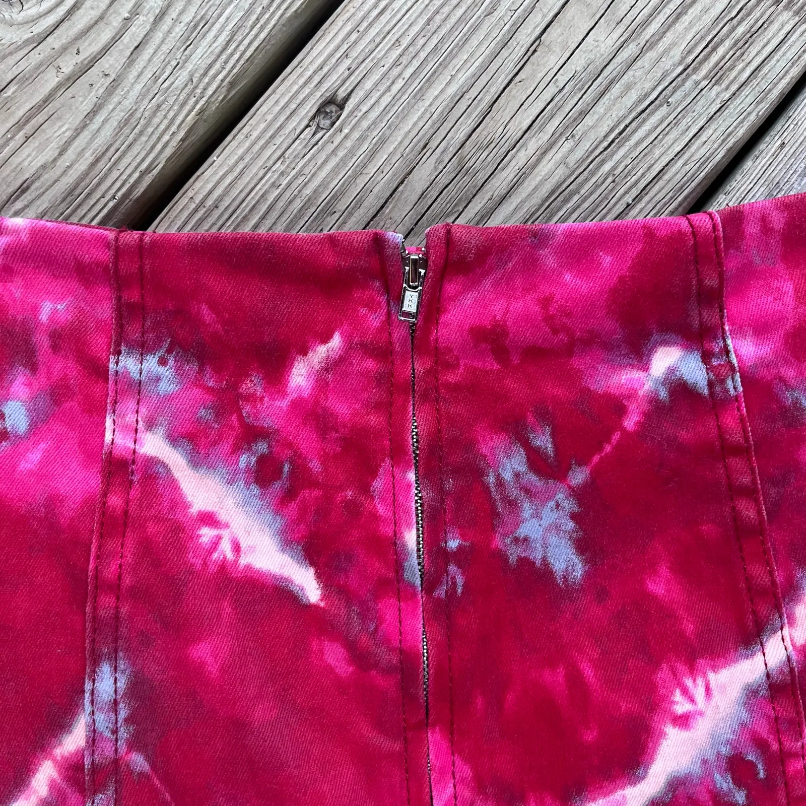 Free People Flamingo Flame Mini Denim Skirt Size 6 - Image 3