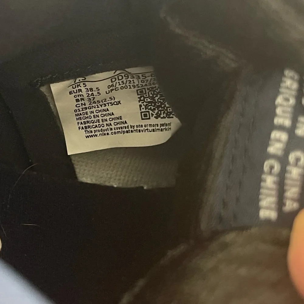 Nike Air Jordan 1 Retro High OG SE Women’s Bubble Gum' 2021 Size 7.5 - Image 4