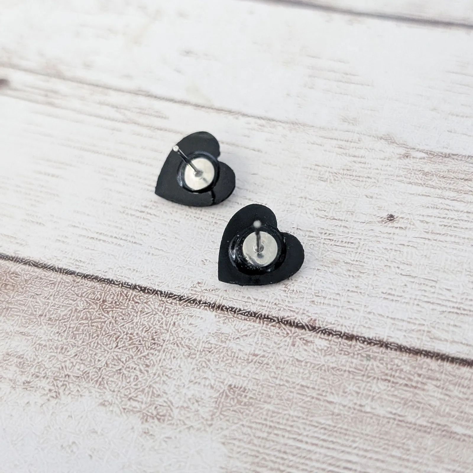Vintage Stud Earrings One Black, One Silver Tone Heart - Image 7