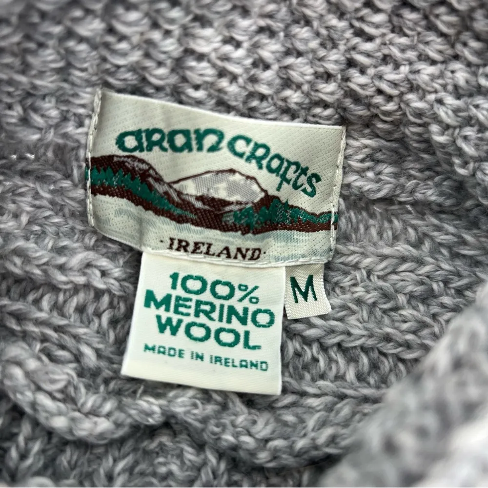 Ar‎an crafts merino wool Long Button ‎Cable gray sz M Size M - Image 3