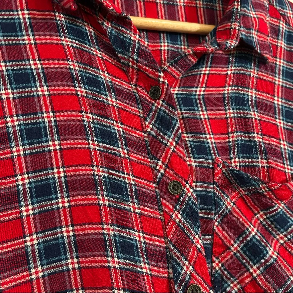 Forever 21 Red Navy Plaid Western Grunge Shirt Soft Rayon Cropped Fit Large - Image 3