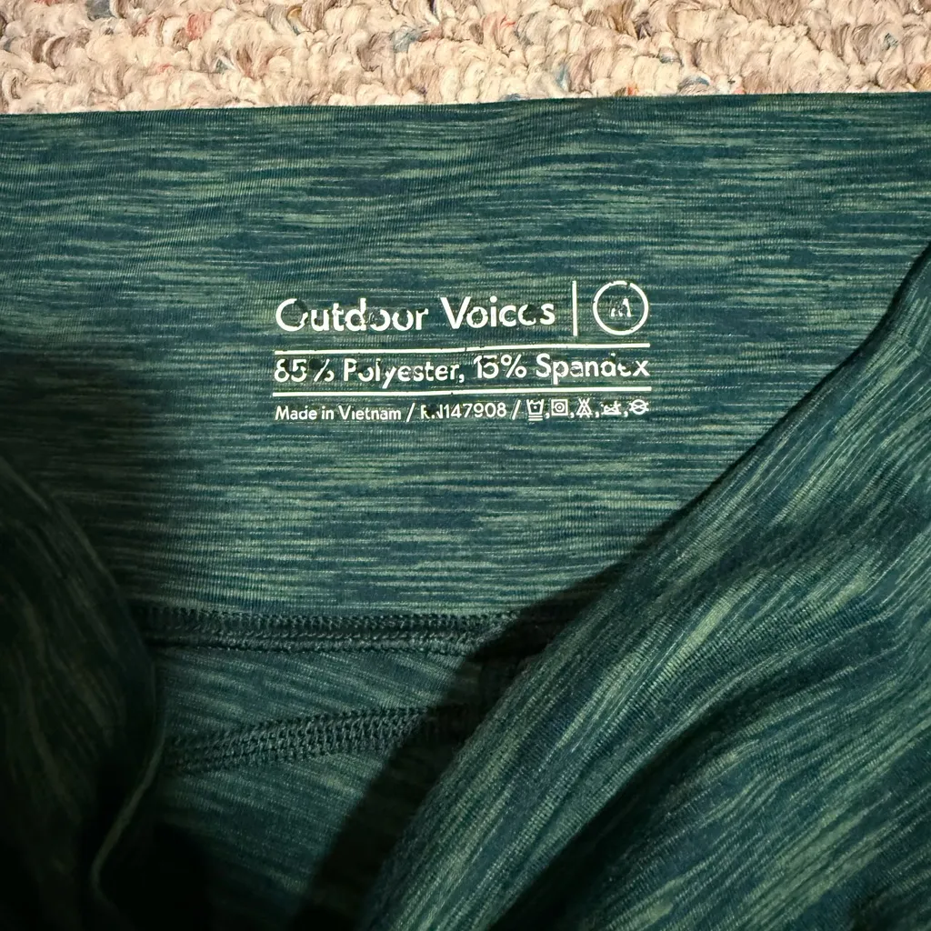 Outdoor Voices Freeform Shorts Blue Green- Size Medium - Image 6