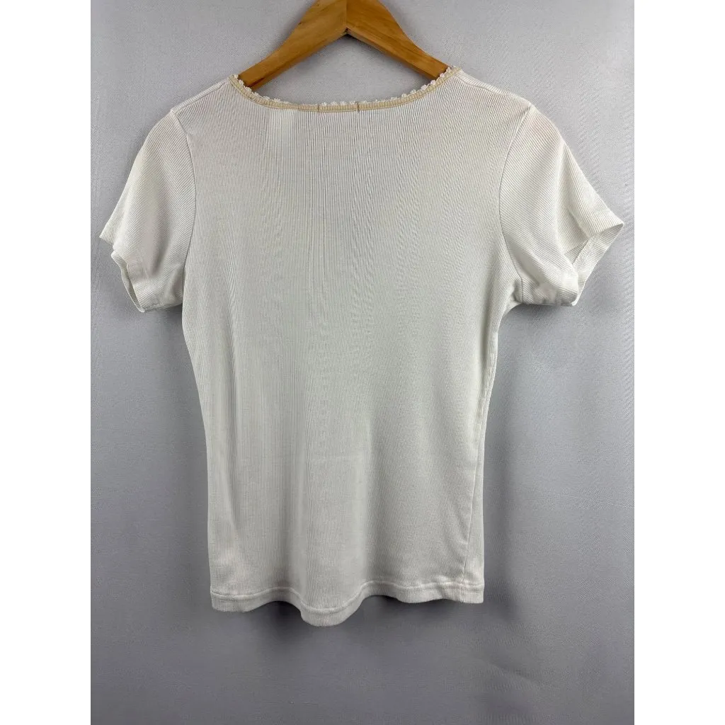 Women’s Sweet Heart Medium White Short Sleeve Shirt with Cream Neckline & Lavend - Image 4