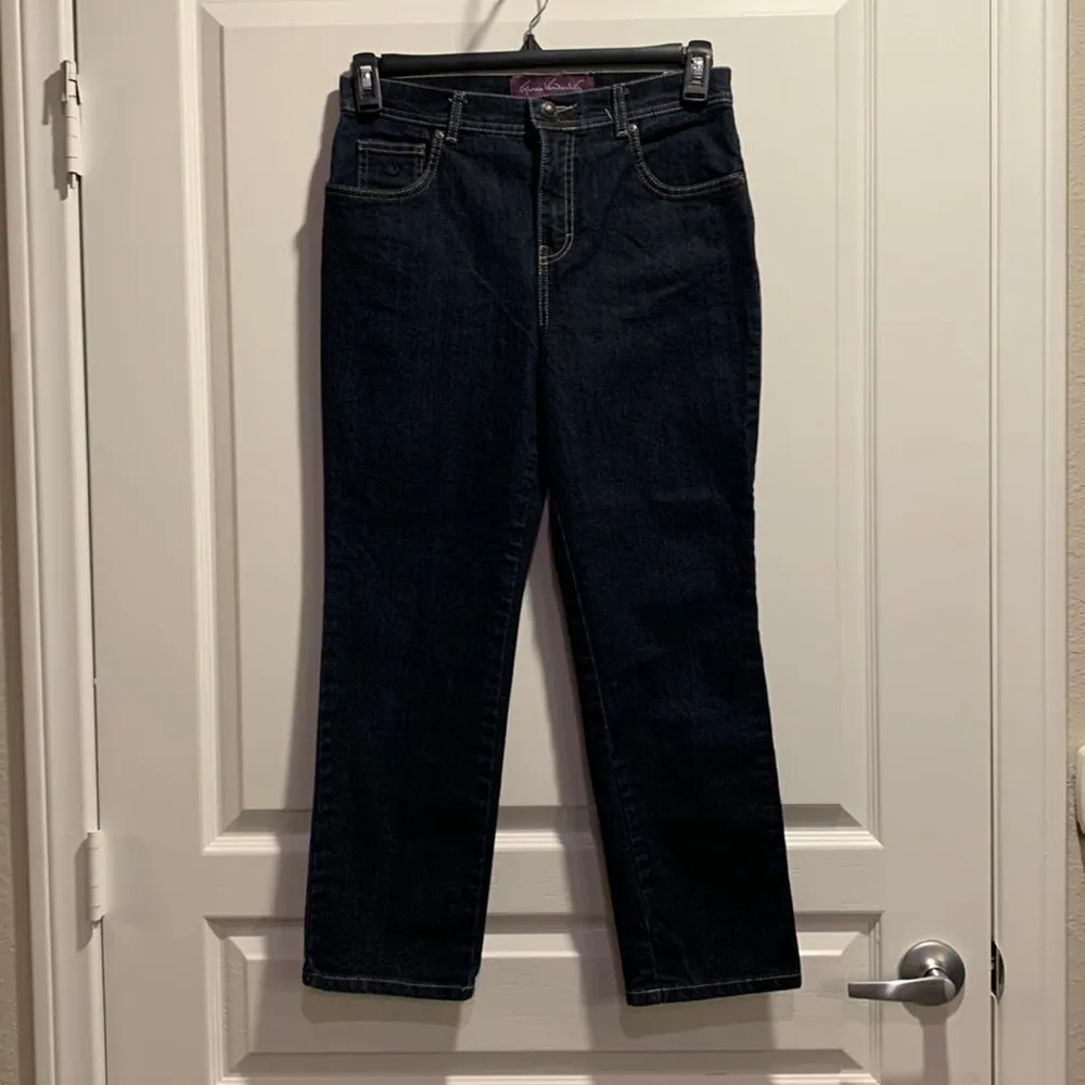 Women's VTG Vintage Gloria Vanderbilt Dark Denim Amanda Jeans Size 8P EUC #0760 - Image 2