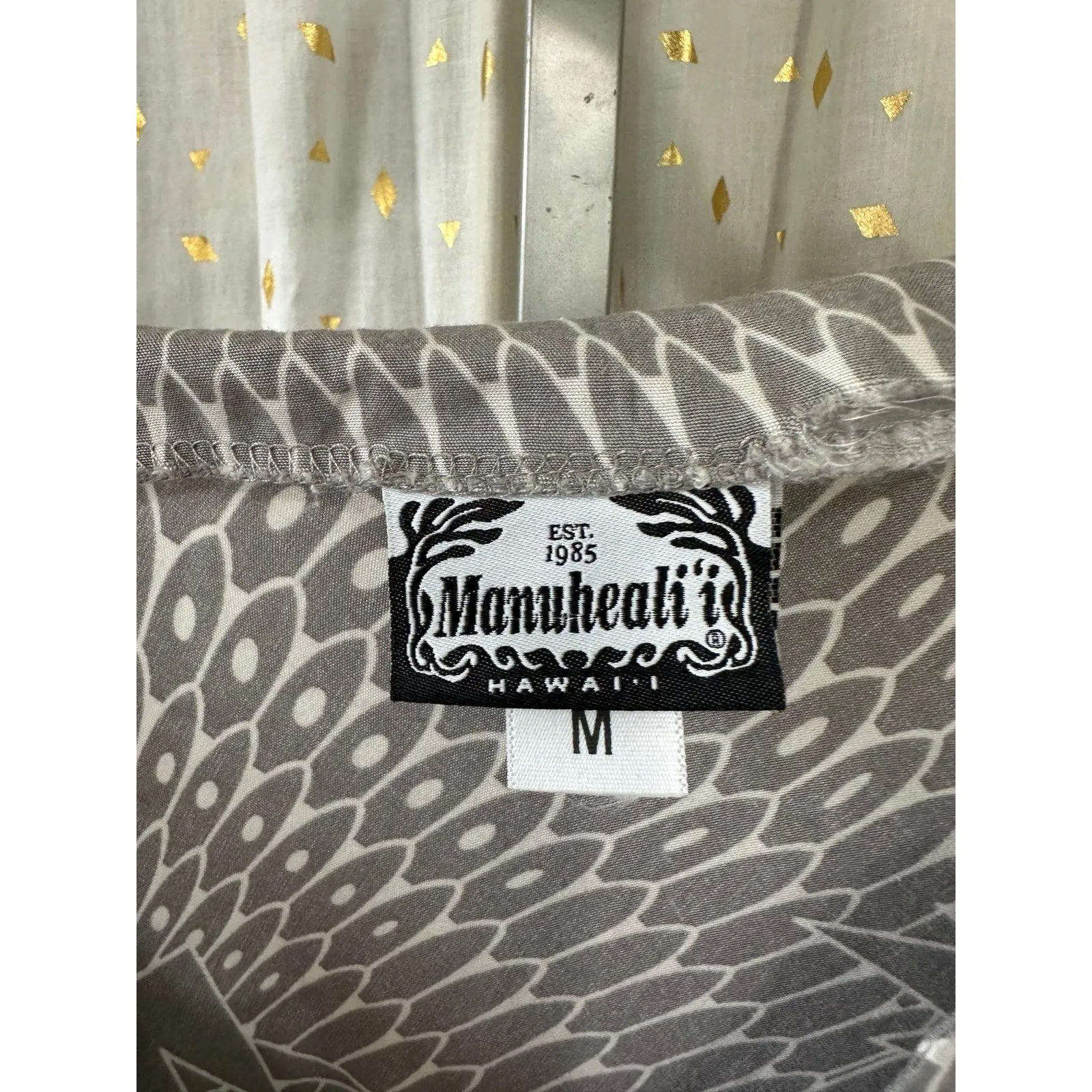 Manuhealii Hawaii Hawaiian Tropical Quarter Sleeve Gray Tunic Blouse M Size M - Image 5