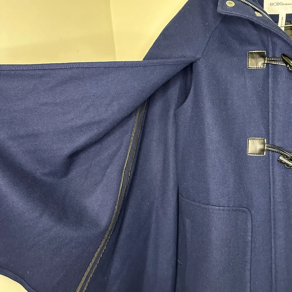 BCBG Wool Blend Toggle Cape Coat Hooded Navy Sz Medium - Image 5