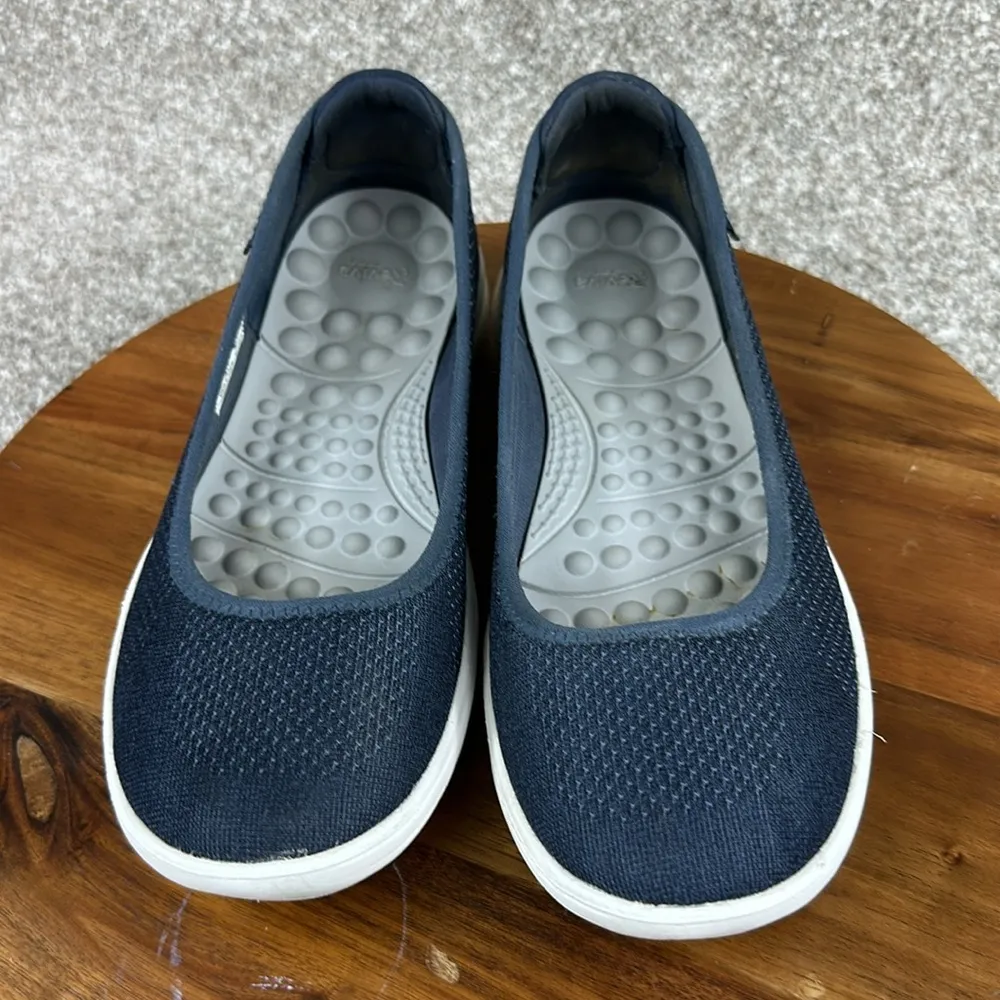 Crocs slip on women’s size 6 - Image 2