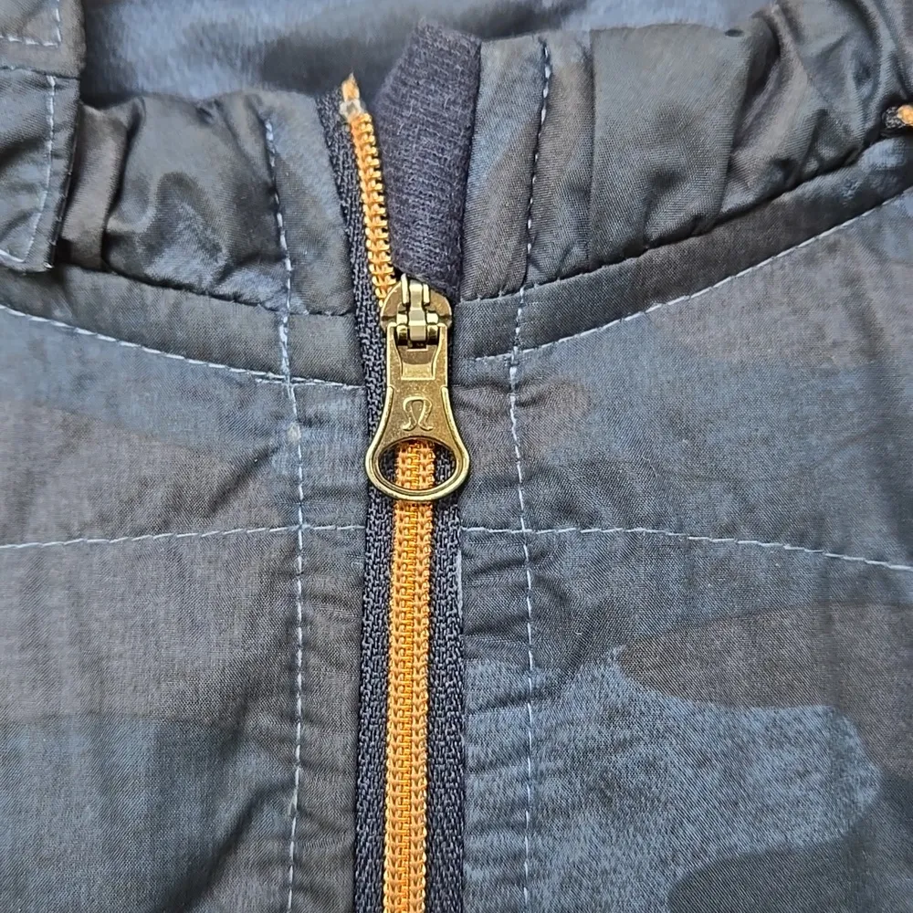 Lululemon Spring Fling Puffy Windbreaker Size 4 - Image 9