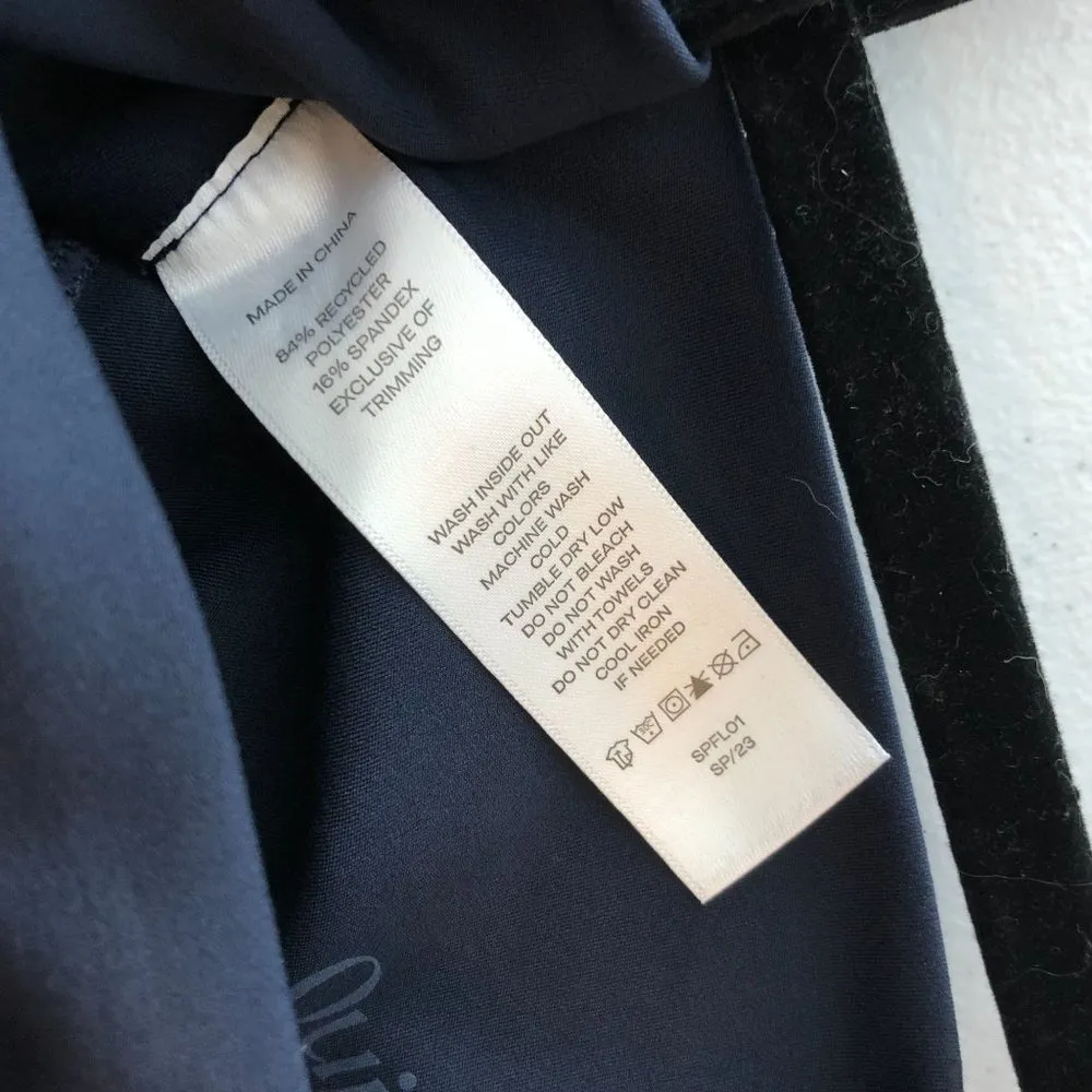 Quince Womens Ultra-Soft Performance Legging 25" Inseam Crop Navy Blue XS - Image 6