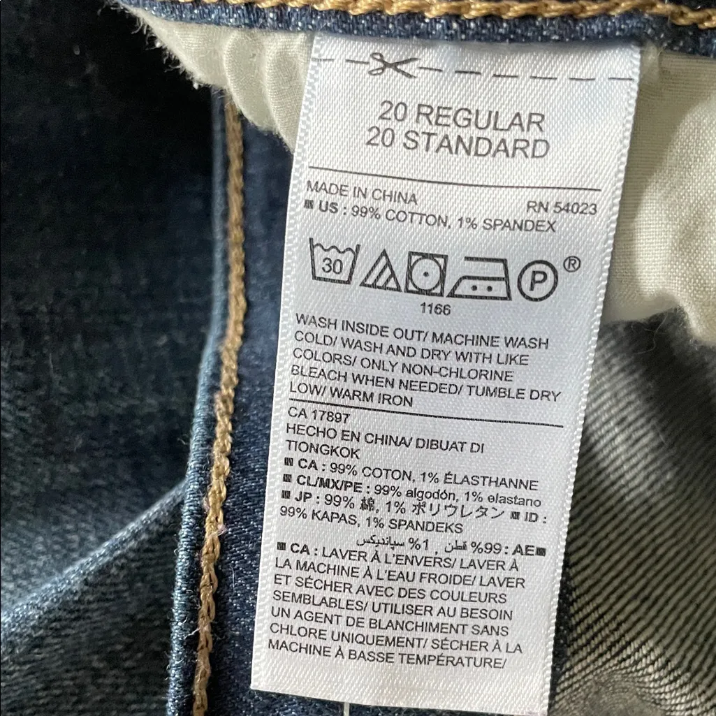 Old Navy Women's Micro Flare Jeans - Dark Blue - Image 4