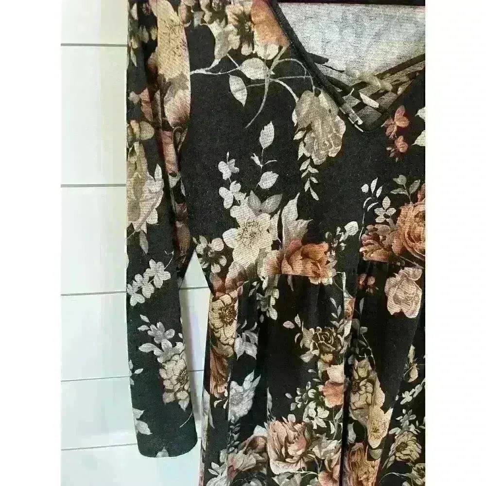 Andree by Unit Floral Sweater Dress, size M - Image 4
