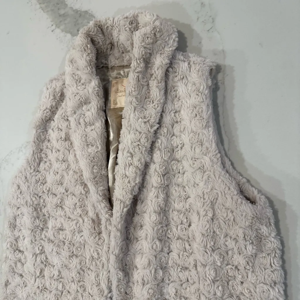 Altar’d State Plush Faux Fur Long Vest Womens Small Cream Cozycore Lined Pockets - Image 3