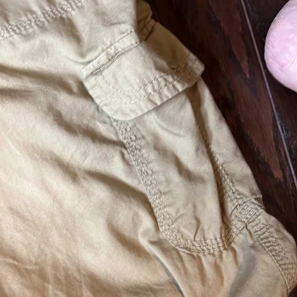 Faded Glory khaki cargo pants Size 8 - Image 12