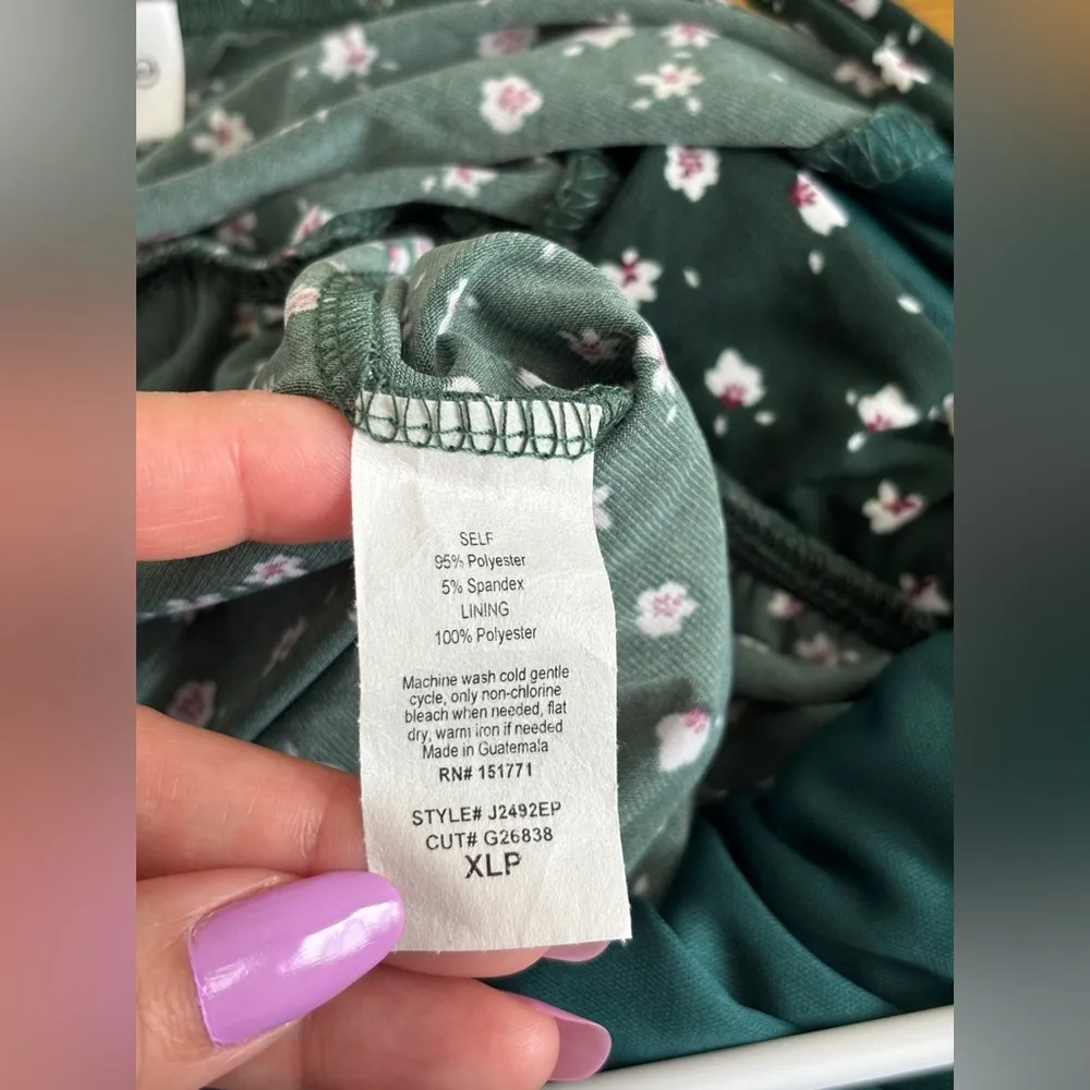 NWOT Kaileigh Rochelle Knit Jumpsuit Dark Green White Flowers Size XLP Pockets - Image 7