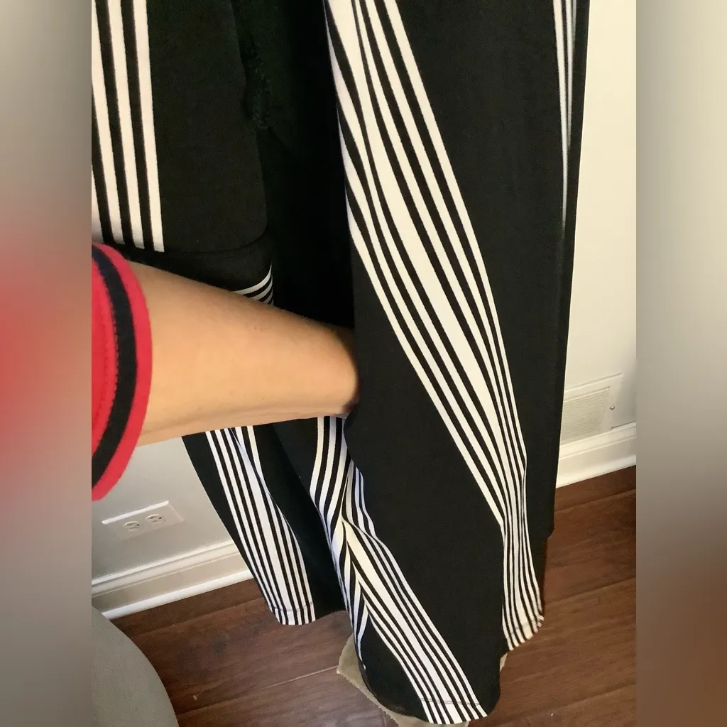 Nice practical dress 🖤🤍🖤 Black Size 0X - Image 7