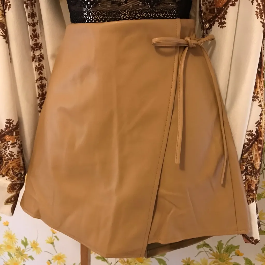 High waist faux leather wrap skort size M Tan Size M - Image 5