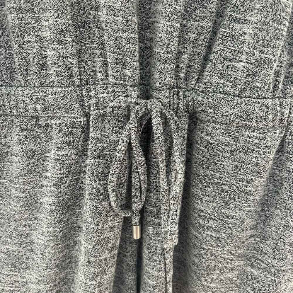 Lou & Grey Marled Gray Soft Romper Sz S - Image 6