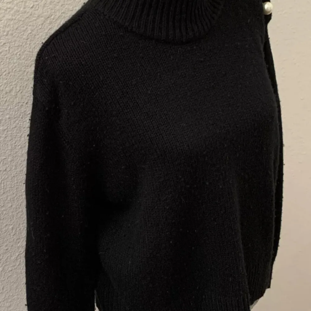 Kate Spade New York Broome Street black sweater medium pearl buttons New NWT - Image 3