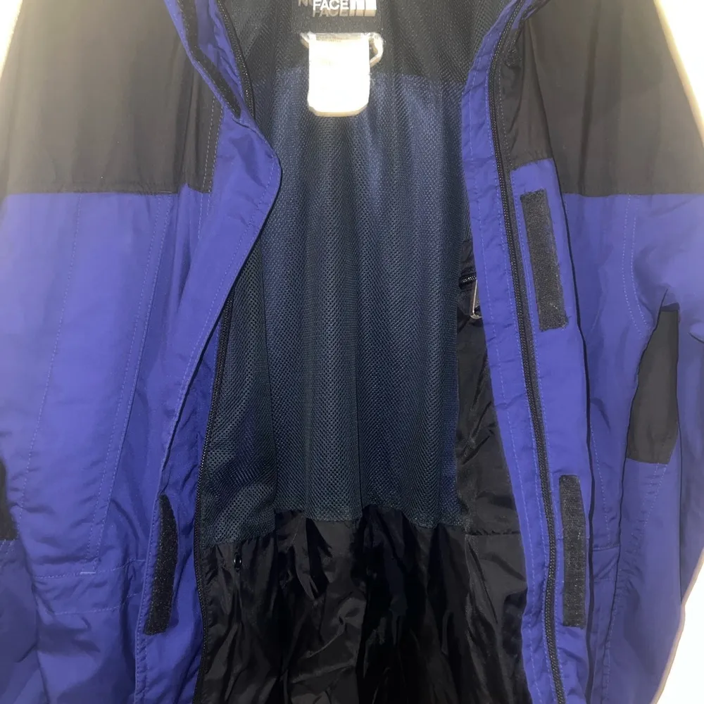 The North Face Women’s Purple and Black Jacket VINTAGE 1990s Retro - Image 5