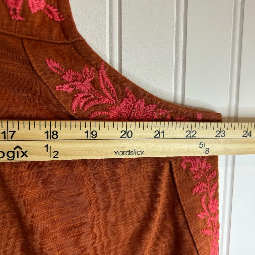 J. Jill Rust Tank Top with Pink Embroidery. 60% COTTON
40% TENCEL. Brown Size XL - Image 9