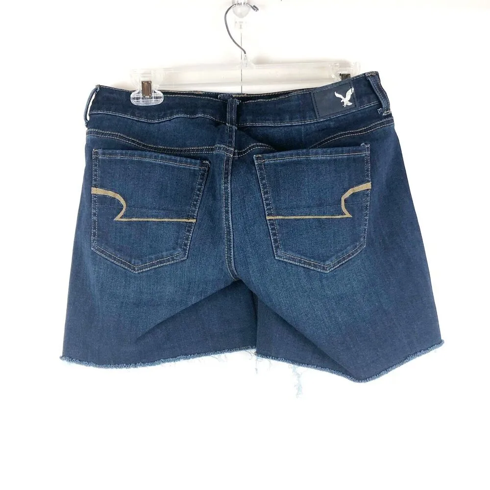 AMERICAN EAGLE Midi Medium Wash Denim Jean Shorts Size 6 - Image 5