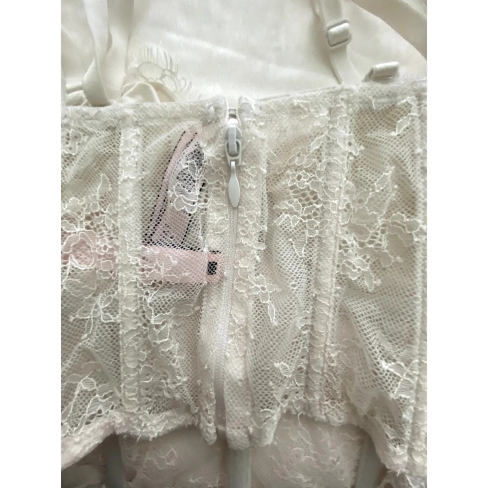 Victoria Secret Lace Corset Bra Top Size 32D - Image 4