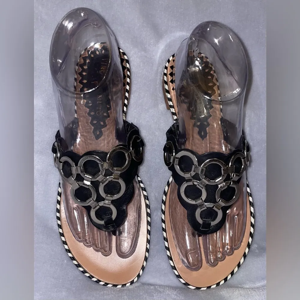 Vince Camuto Black/Silver Flip Flop Sandals Made In Brazil Size 6.5 - Image 2