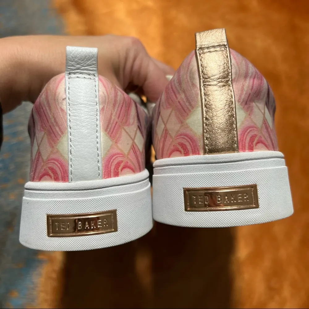 Ted Baker London Ahfira Watercolor Shimmery Pink Sneakers size 10 - Image 4
