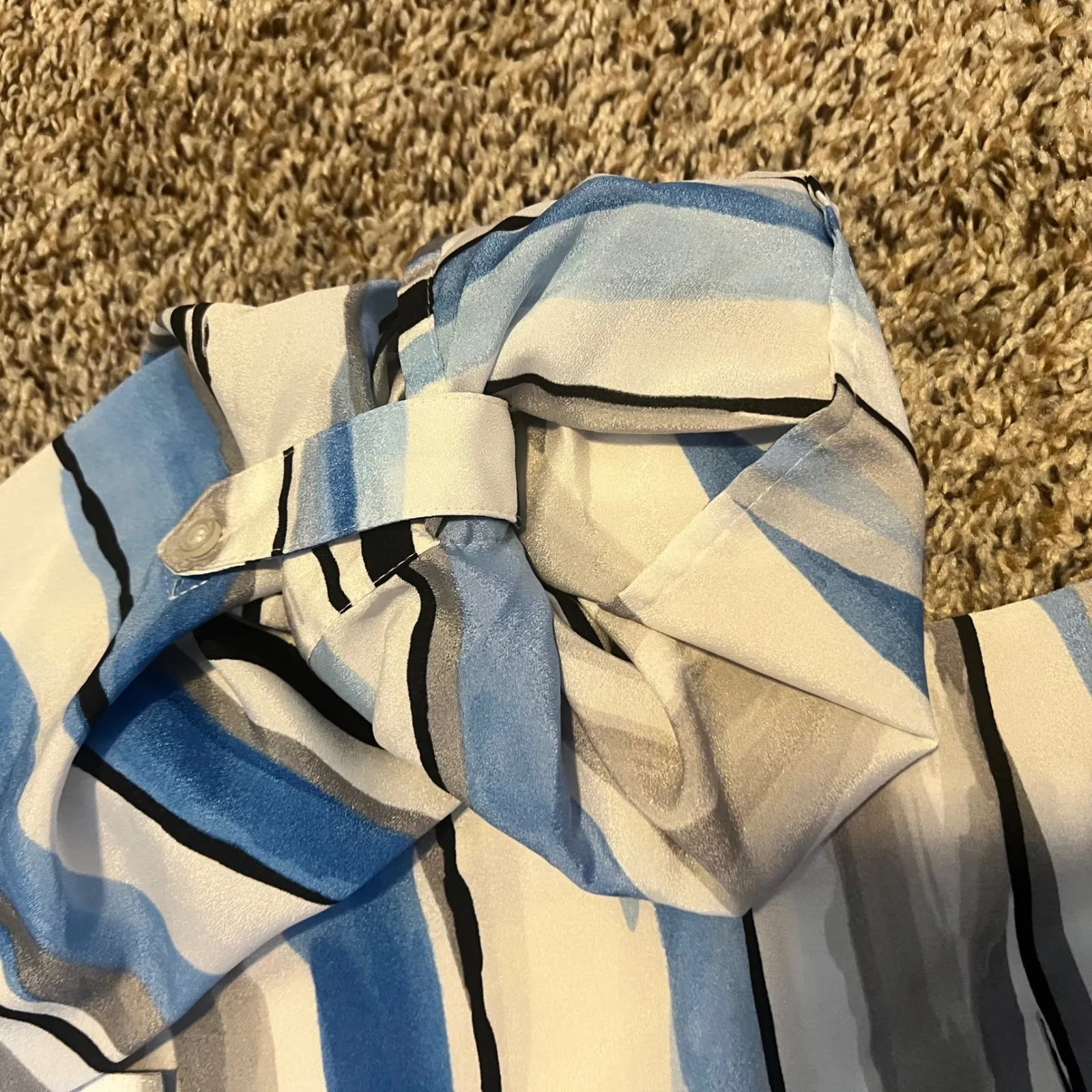 Calvin Klein Women Large Blue Gray Stripe V-Neck Roll-Tab Sleeve Button-Up - Image 2