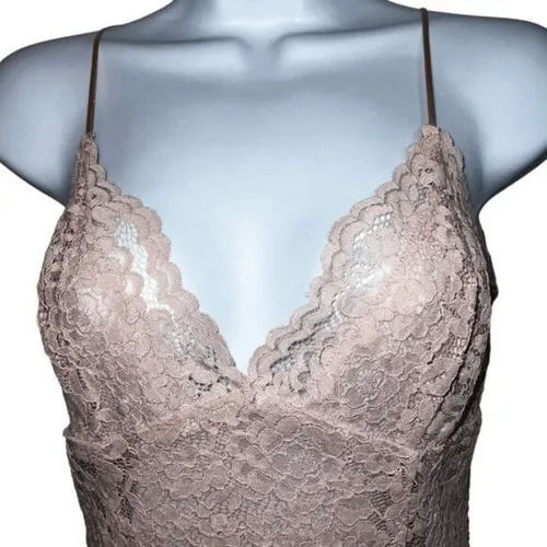 EXPRESS Gorgeous Lace  Blush Pink Bodysuit‎ Elasticized Back NWT $60 Size Small - Image 3