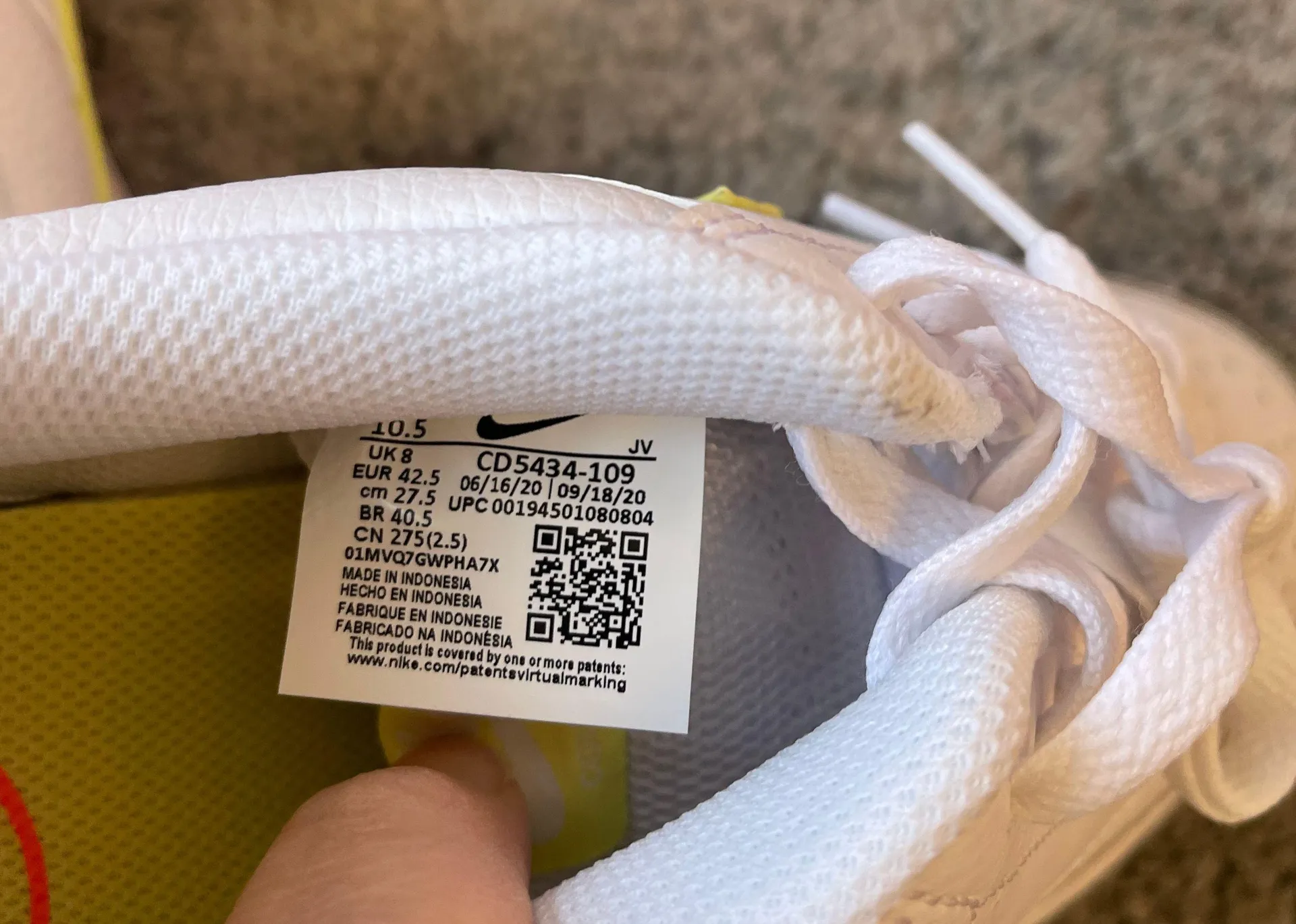 Nike Shoes 10.5 - Image 10