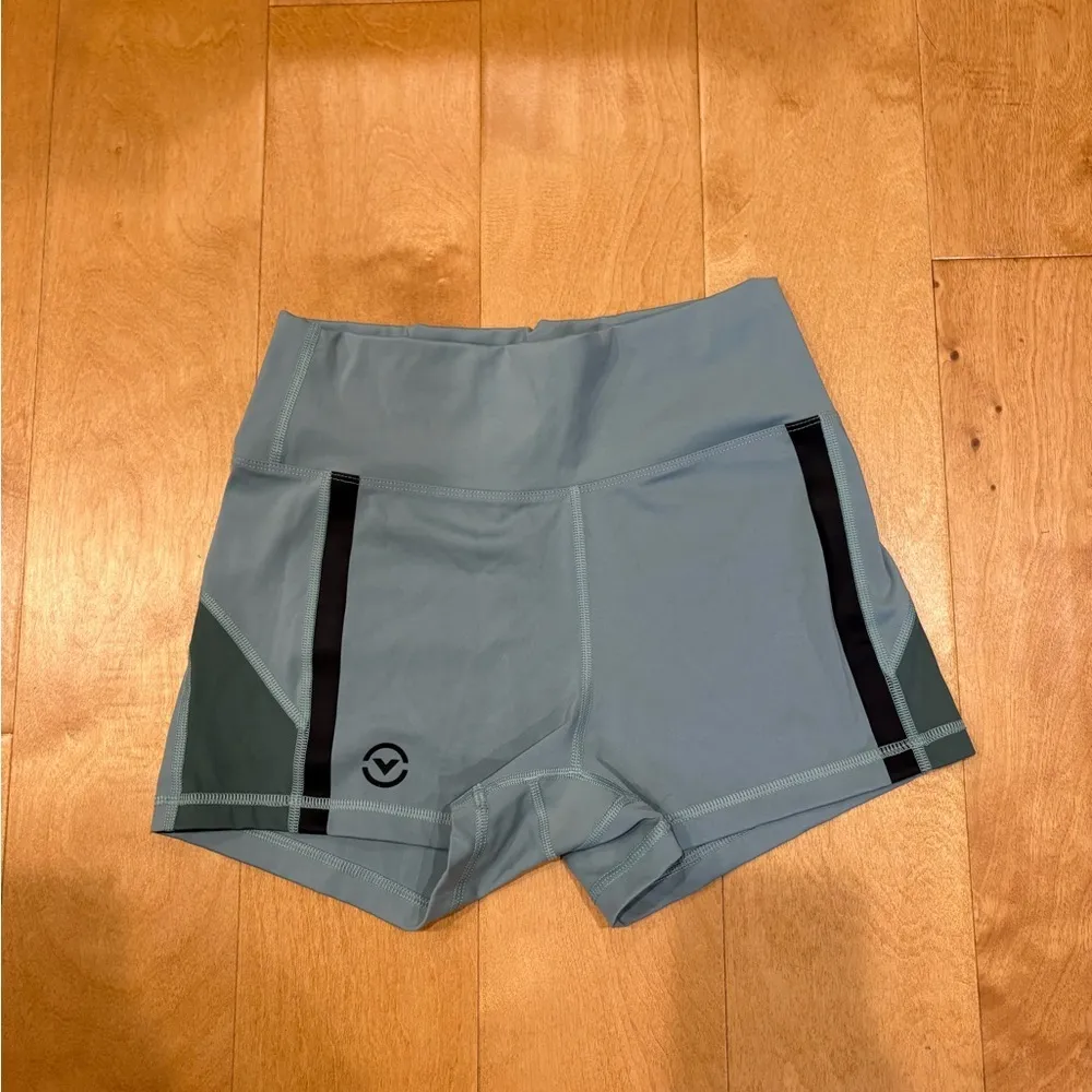 Virus multiverse tech athletic shorts seafoam green sz XS - Image 4