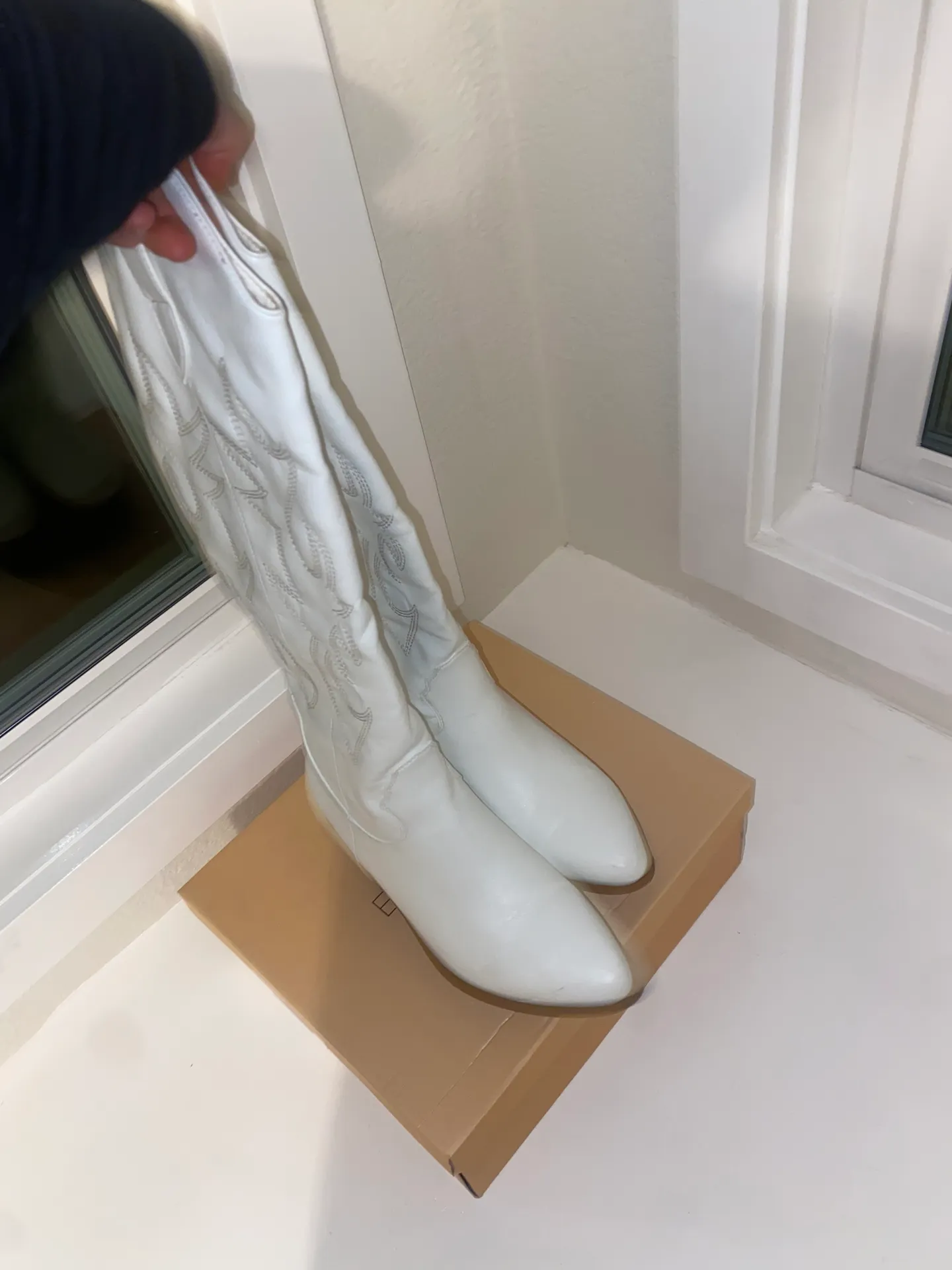 12th Tribe Billini Urson White Cowboy Boot - Image 4