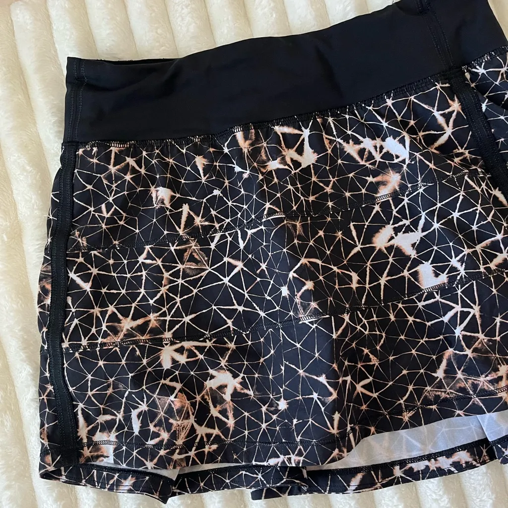 Lululemon  Geometric Patterned Skirt - Image 2
