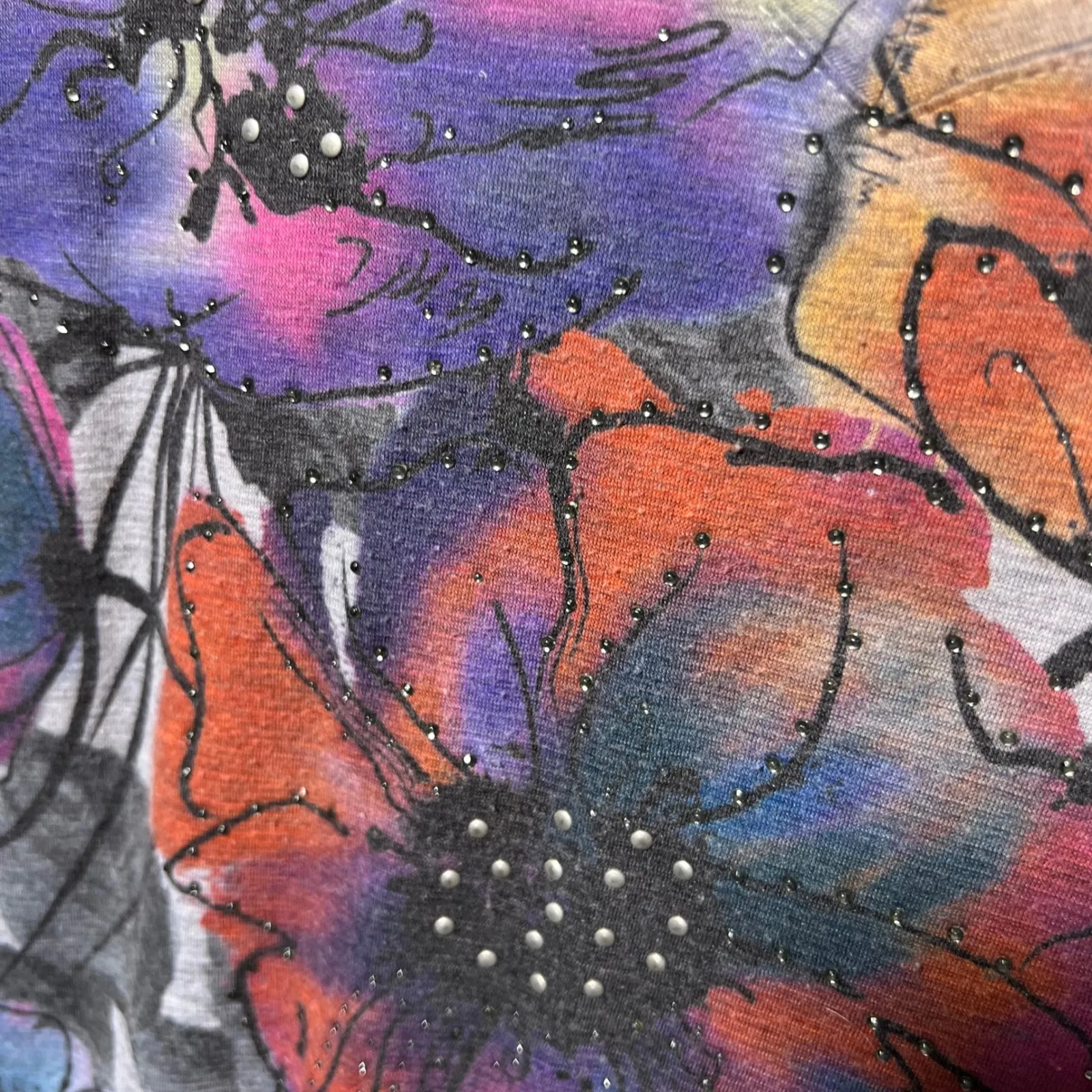 California Bloom Artsy Floral Graphic Top Stud Detail 3/4 Sleeve Gray Size L Size L - Image 4