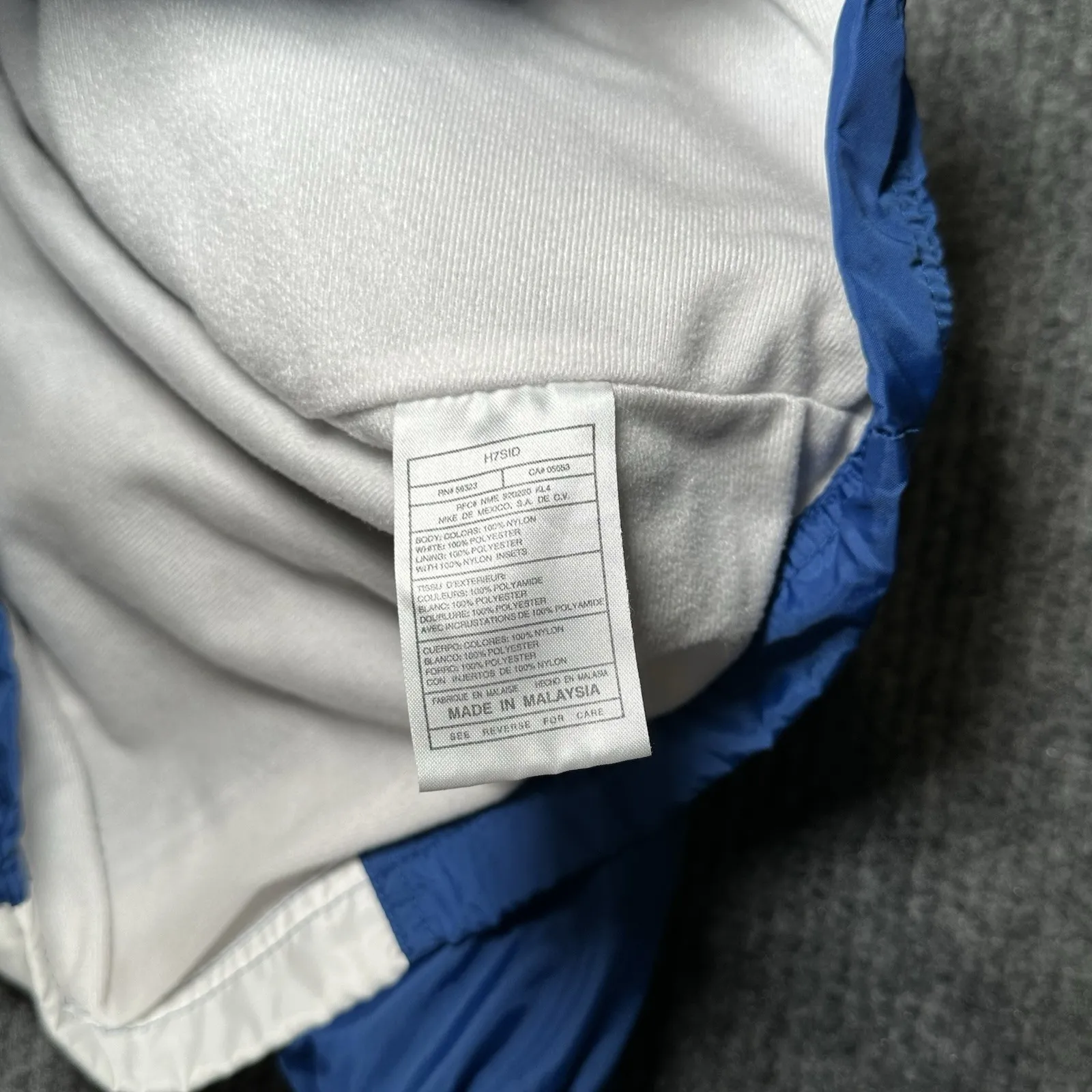 Vintage Nike Ladies Size S 4/6 Crop Windbreaker Jacket Rare 90s Blue/Black/White - Image 7