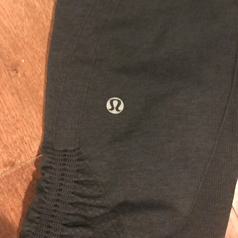 Lululemon In The Flow Crop II Heathered Inkwell 4 - Image 5