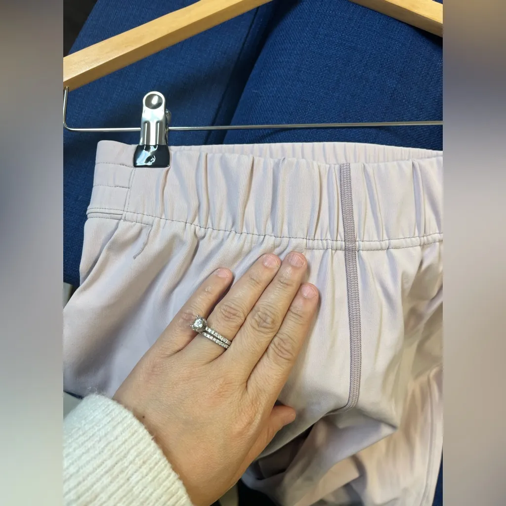 Aritzia The group Babaton Weekender Pant – Pale Pink Joggers Size M | - Image 4