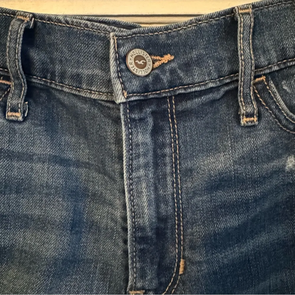 Hollister Jean Shorts Womens Size 0 High Rise Cuffed Blue Denim - Image 5