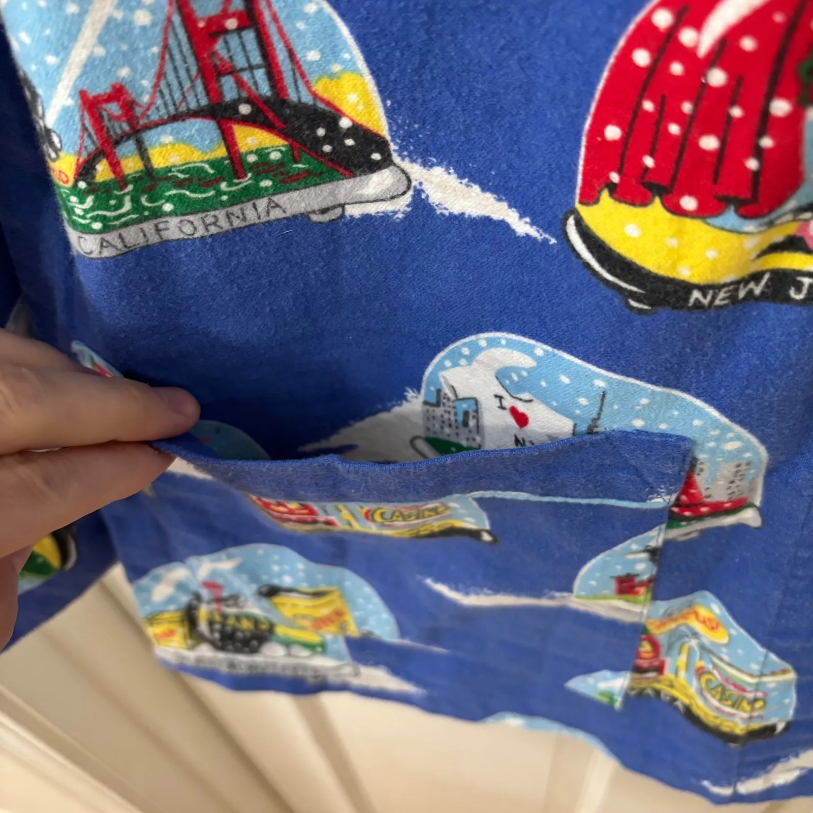 Nick & Nora USA Snow Globe Pajama Top Flannel Button Up Blue Travel Holiday Sz S - Image 4