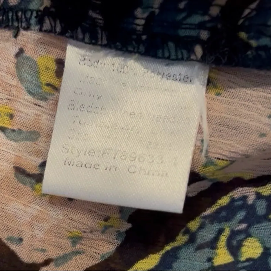 Fun 2 Fun Size S Sheer Floral V - Image 10