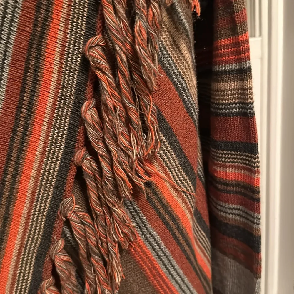 Soft Surroundings maxi dress Large pockets AND cute sweater with fringe boutique - Image 4