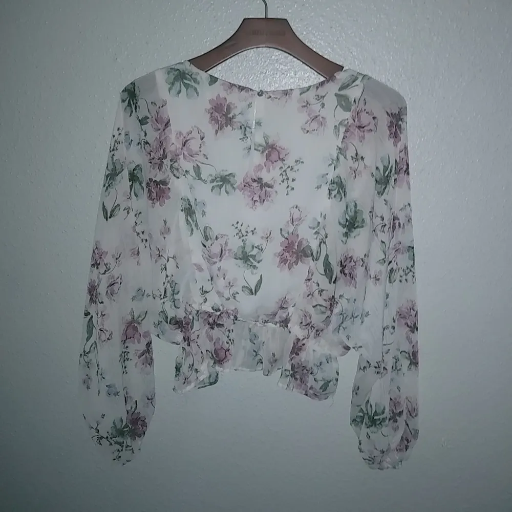 Olivaceous S Soft Floral Pink Green on White Bubble Hem Top - Image 9