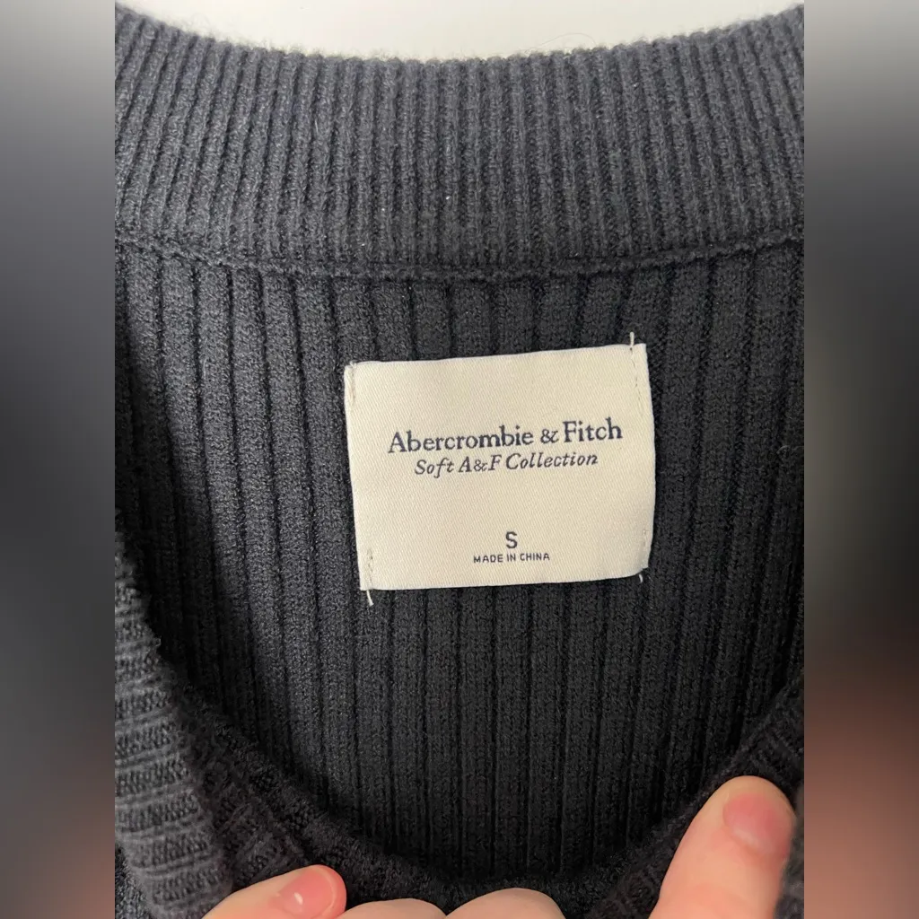 New Abercrombie & Fitch Black Ribbed Crew Neck Sweater - Image 3